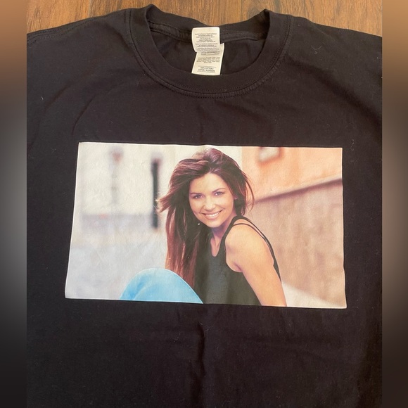Shania Twain UP T shirt size medium - Picture 2 of 3
